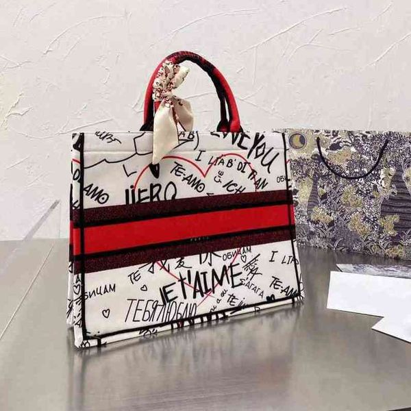 

designers shoulder bags woman fashion classic handbags embroidery limited edition lady handbag high capacity travel shopping bag practical 8