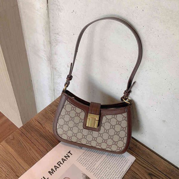 

50% off factory clearance handbag this popular red staff armpit minority hand-held single shoulder trend