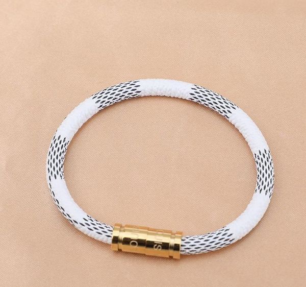 60 Europa America Style Charme Bracelets Brand Men Women Mulheres Presbitapic Couather Buckle Mã