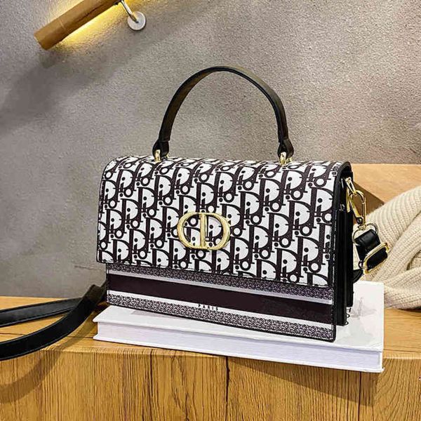 

design luxury fashion bags color spray painting printing trend messenger horizontal small handbag