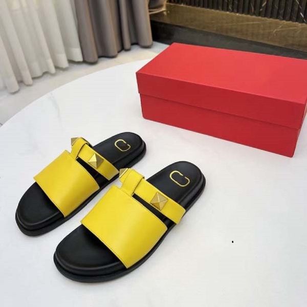 

2022 designer women sandals sandals velcro classic slippers real leather slides platform flats shoes sneakers boots with dustbag by new01 18, Black