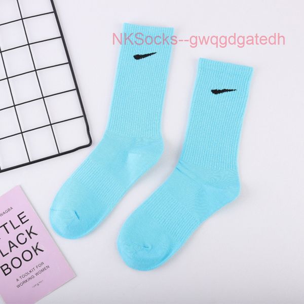 

fashion classic men's hook brand socks middle tube sports moisture absorption sock casual men women luxury wear medium short sportsocks, Black