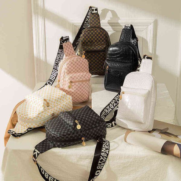 

2022ladies bag small women's fashion simple messenger printed chest 220518