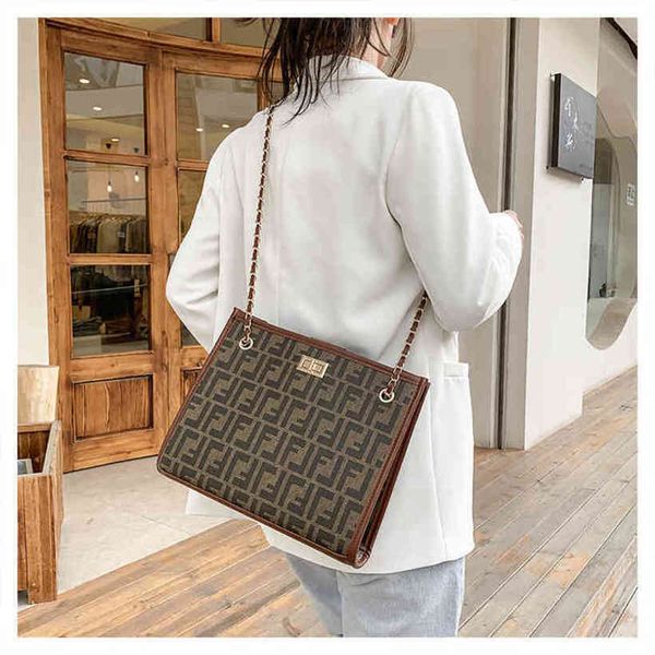 

2022 new designer luxury bags new high-capacity chain tote atmosphere foreign style