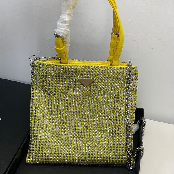 

mini tote bags retro designer crystal wallet girl chain shoulder bag lipstick portable purse elegant fashion blingbling women messenger bag, Red;black