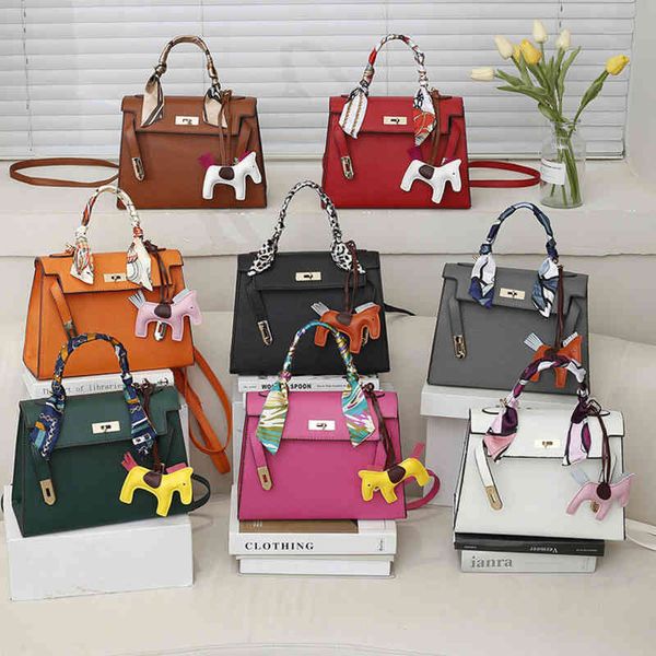 

bag portable fashion versatile bag women's new sling one shoulder messenger bag