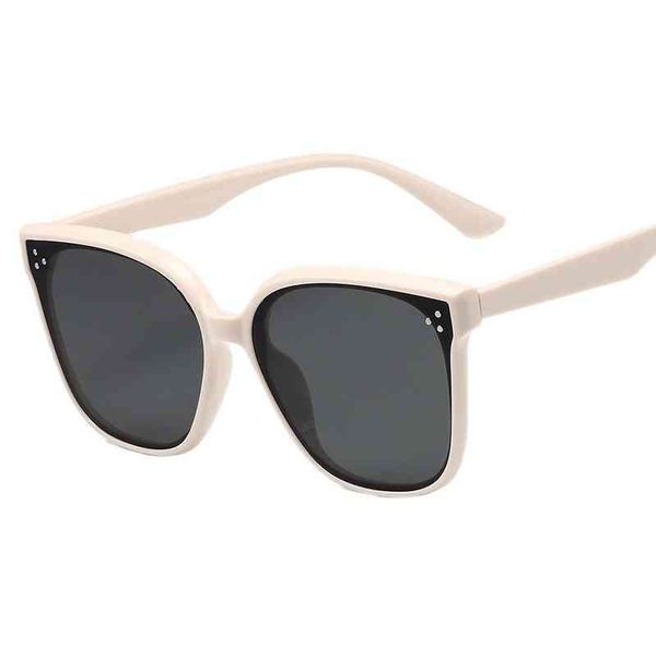 

new red frame factory fashion ladies sunglasses shop, White;black
