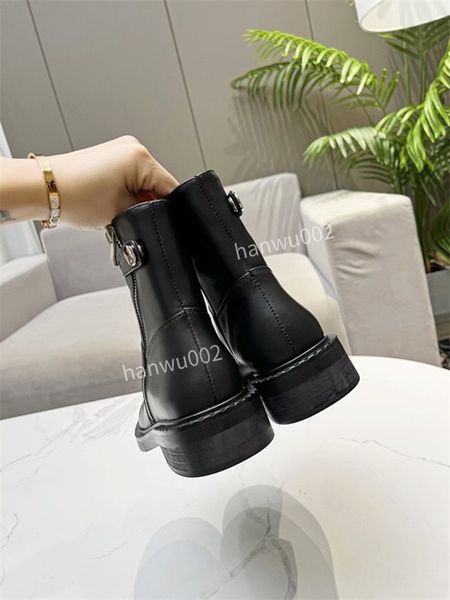 

2022 spring and summer boots new women's thick soled casual shoes leather sneakers women's flat bottom, Black