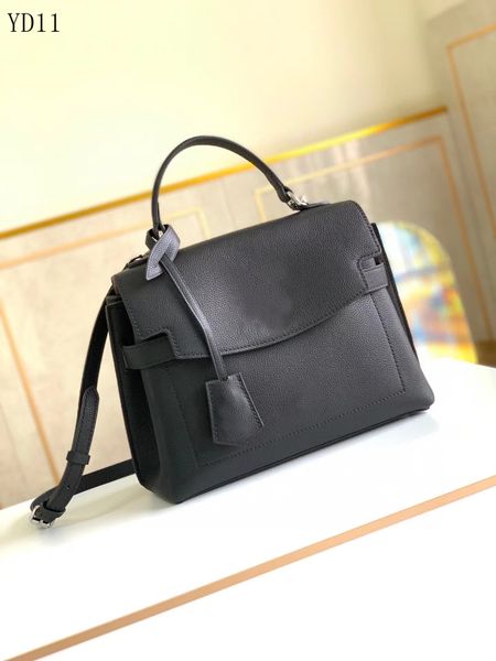

5a ladylike hand bag leather lady shoulderbag key packet cross body with box b106