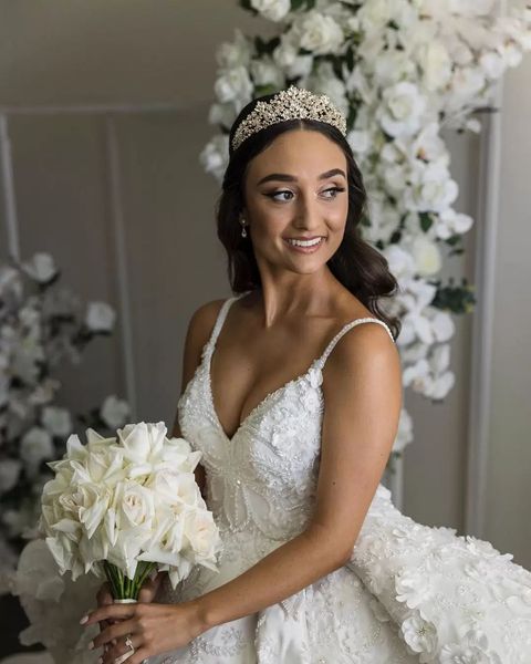 

luxury princess ball gown wedding dresses sleeveless v neck spaghetti straps beaded appliqued embroidery ruffles bridal gown vintage plus si, White