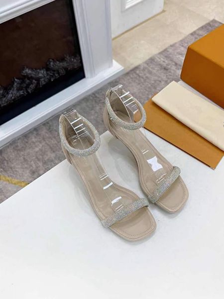 

2021 latest runway sandals, women's leather fashion, Black