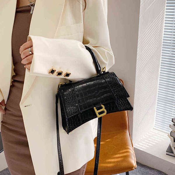 

2022 women's atmospheric personality ladies bags hourglass bag portable women's s bag diagonal- hand female 55% off