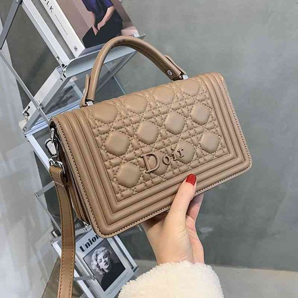 

fashion bag versatile small hand embroidered popular single shoulder bag