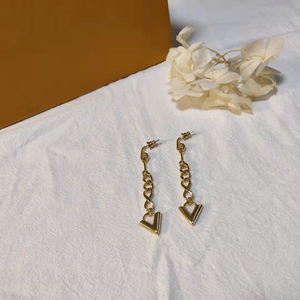 

2022 luxury charm stainless steel fashion pendant letter gold earrings womens wedding earrings precious party jewelry manufacturer wholesale, Golden