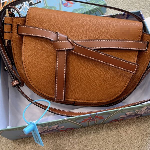 

lowe 2022 saddle gate womens shopping bag handbags handle brand luxury gift for valentines mothers birthday thanksgving tracee ellis ross