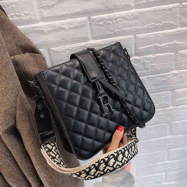 

autumn and winter lingge large capacity bag women 2022 new fashion net red shoulder