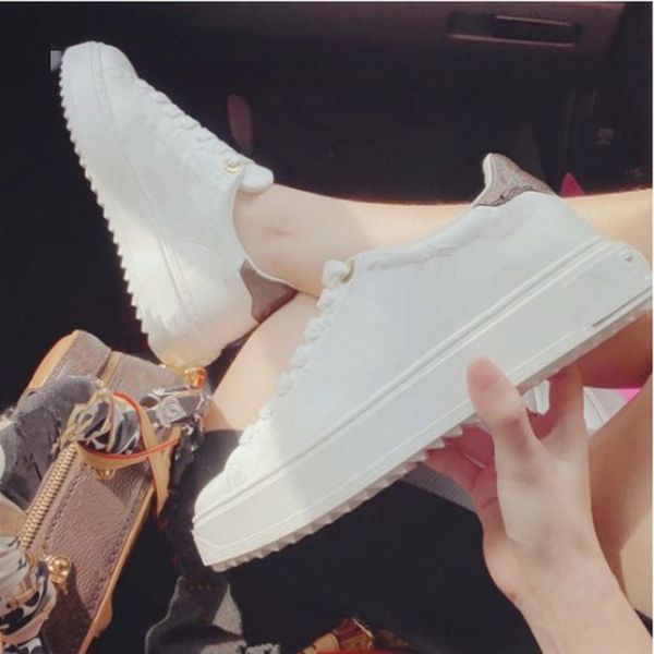 

2022 brand designer classic embossed fashion women's small white shoes ladies casual sneakers genuine leather mkjj00001, Black