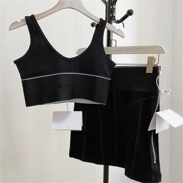 

two piece dress luxury designer women's tracksuits cotton yoga suit sportwear fitness sports 2pcs bra mini skirts outfits solid yogawor, White