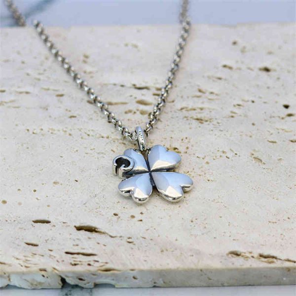 

g-style valley pendant for men and women with silver letter necklace