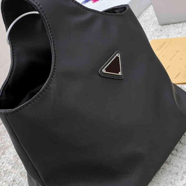 

shoulder bag bucket bags for women designer handbag tote fashion nylon handbags triangle logo cross body messenger vintage purses 0506