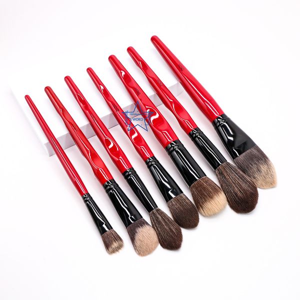 

powder stippling foundation buildable cheek blush highlighter makeup brush red body curve long handle soft synthetic tool 220722