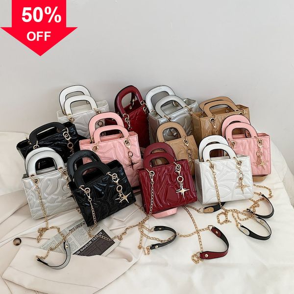 

handbag net red msenger fashionable retro women's totes shoulder bag