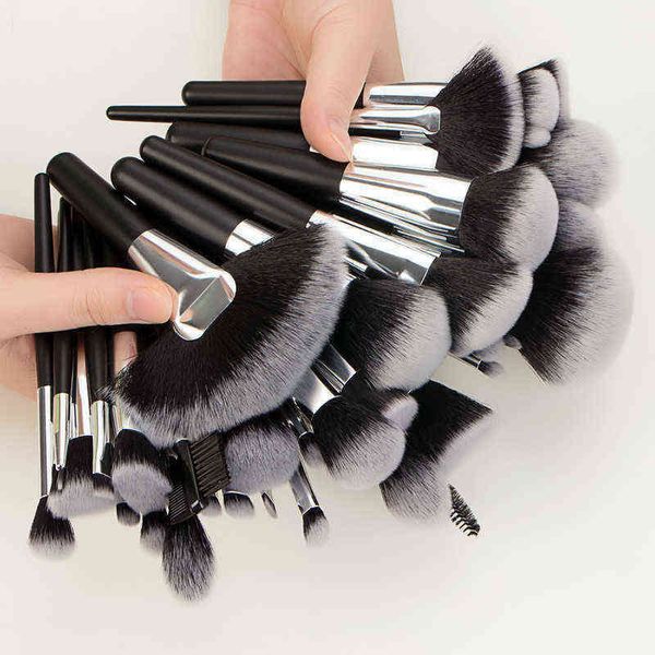 

5-40pcs luxury black professional makeup brush set big powder brushes foundation natural blending pinceaux de maquillage 0308