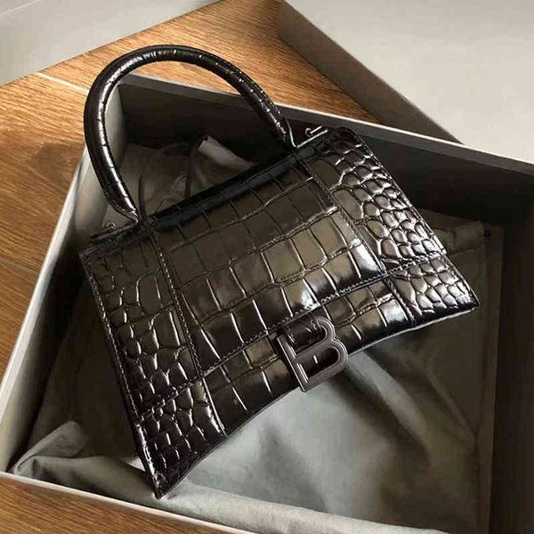 

designer luxury for womens bags handbag b-shaped paris single shoulder messenger fashion balencigas shoulder oblique span wallet versatile t