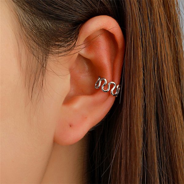 

irregular c-type clips on earring back women no hole copper cuff earrings europe korea female retro non piercing roll ear clip cuffs gold wh, Silver