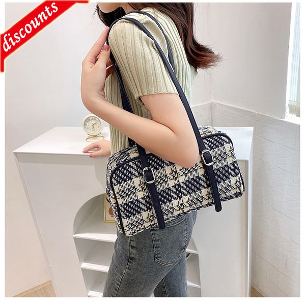 

fashion brand trendy ladies bags direct sale sense design 2022 new women's versatile popular one shoulder