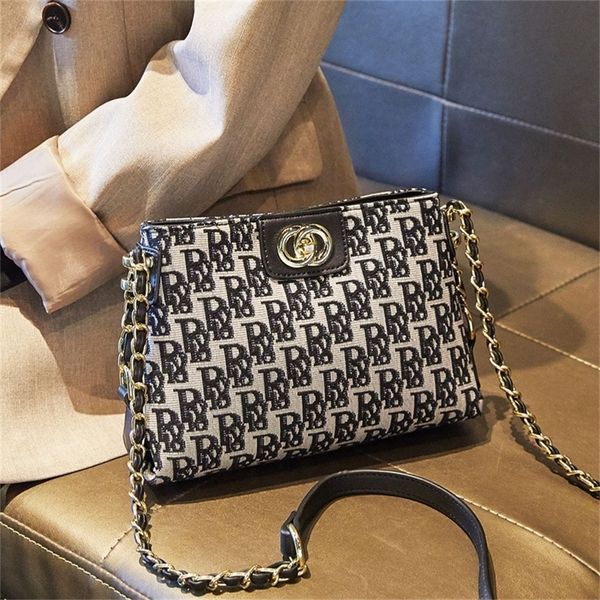 

[live popularity]fashion printed single small fragrance chain women's messenger fashion wholesale design purses online