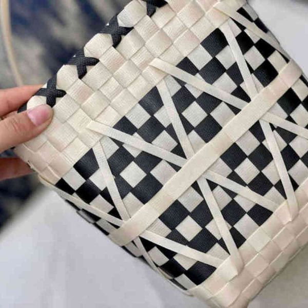 

totes woven tote bag food basket fashion all-match classic crossbags women street trend large capacity handbag 220613