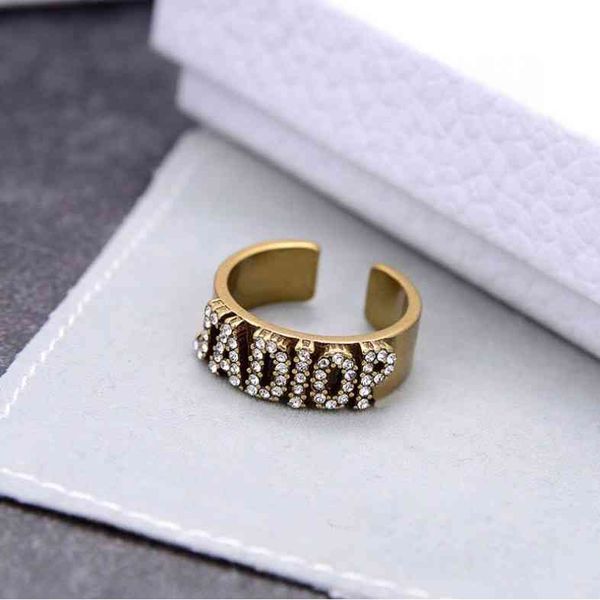 

2022 factory wholesale new new old brass inlaid with diamond and open net red ring urrn, Silver
