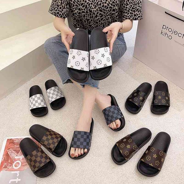

designer shoes 2022 summer slippers printed flip flops for men and women couples fashionable soft bottom personalized beach shoes, Black