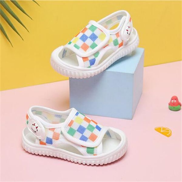 2022 Estate Nuovo Bambino Sandali Fondo Morbido Sette Colori Ragazzi Scarpe Da Spiaggia Traspirante Open Toe Casual Ragazze Sandalo Del Bambino Prewalker