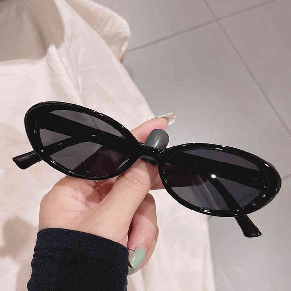 

new fashion small frame sunglass korean fashion oval sunglass, White;black