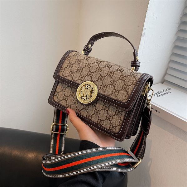 

2022 factory wholesale new autumn and winter fashion trend simple atmosphere net red single shoulder messenger handbag double-layer high-cap