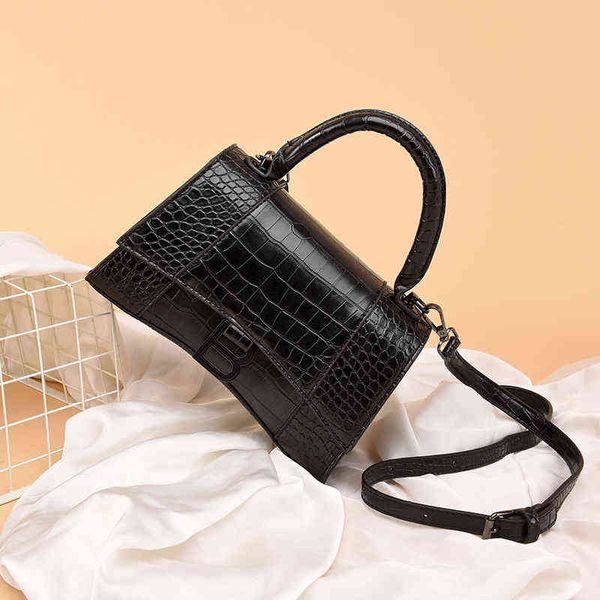 

bags advanced women's bag hourglass new crocodile pattern versatile portable single shoulder messenger small