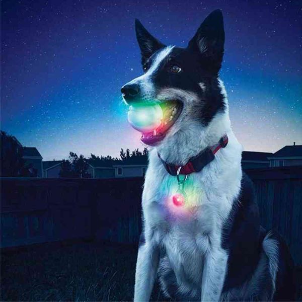 Водонепроницаемая игрушка для любимой собаки резиновый шарик светодиодный светодиодные световые светильники играет щенка Pitbull Pet Saving Pet Supplies Trawing Chew Ball L220621