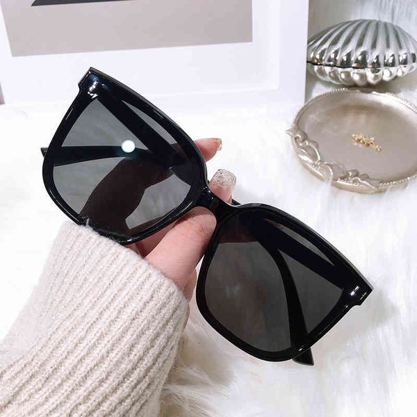 

new red women's factory fashion ladies sunglasses shop, White;black