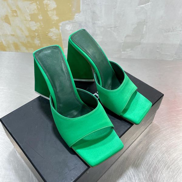 

womens devon fuchsia mules slippers satin rhinestones pyramid triangle heel fashion luxurys designer square toe high heel genuine leather sh, Black