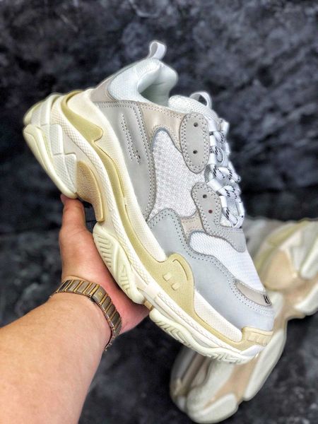 

2021 sneakers new paris fashion 17fw casual shoes triple s boots men women black green white vintage old dad grandpa