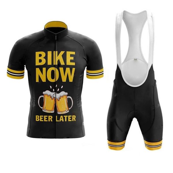 Summer Retro Team Cycling Jersey Suit Camicia da bici da uomo Pantaloncini con bretelle Set Manica corta Abbigliamento da bicicletta Abbigliamento da mountain bike Ropa Ciclismo Abbigliamento sportivo da esterno Y22041804