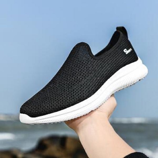 

2022 running shoes men loafers light walking breathable summer comfortable men sneakers zapatillas hombre plus couple