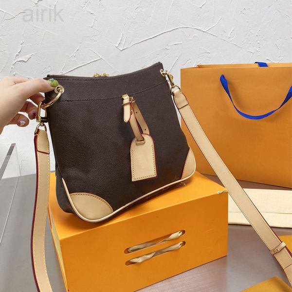 

fashion messenger bag women crossbody bags classic letter lady handbag zipper purse golden hardware tag pendant detchable adjustable shoulde