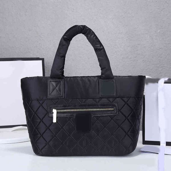 

luxury tote women quilted satchels handbags branded soft nylon square handel lapbags for work 220718