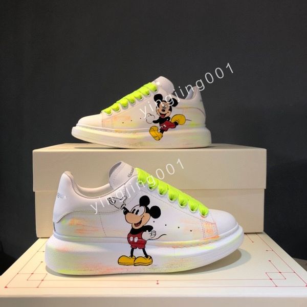 

luxury designer women men tread slick boots leather canvas lace-up rubber round toes platform genuine leathers lining fashion yn220511, Black