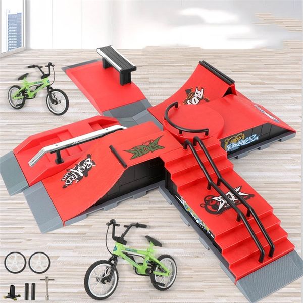 Скейтборды для пальцев пандусов набор набор игрушечных велосипедов Sport Sport Board S Парк для детей 220608GX