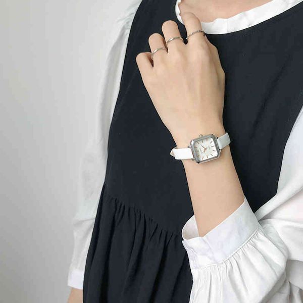 

watch ins style light luxury women's small square watch french niche brand 2022 new simple temperament, Slivery;brown