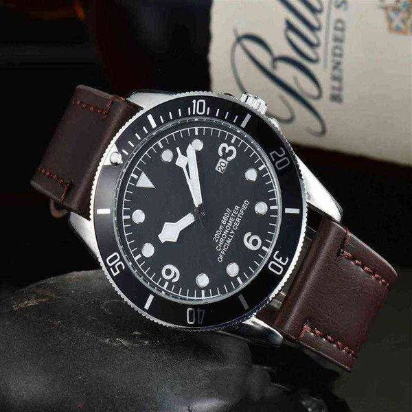 

fashion watches mens montre diamond movement luxury designer watch fashion women's men's tudors egku zqh2 bm2bbm2b, Slivery;golden